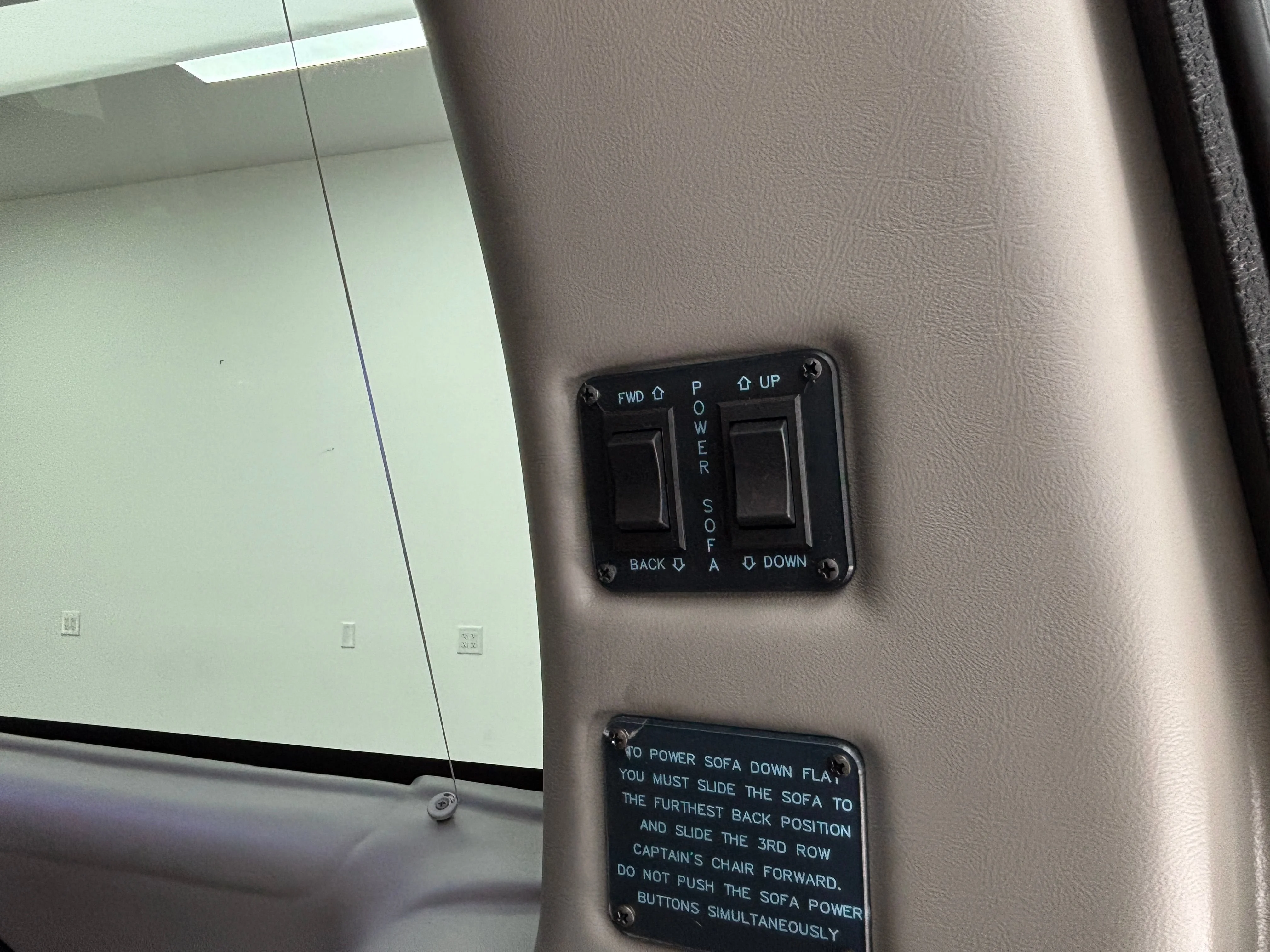 Used 2025 Onyx Black GMC Work Van image 13