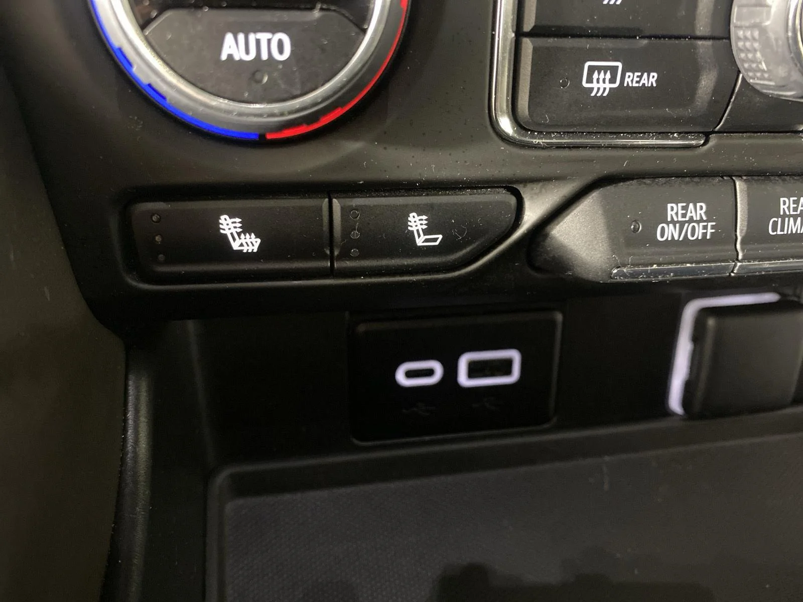 Used 2023 Summit White Chevrolet Z71 image 21