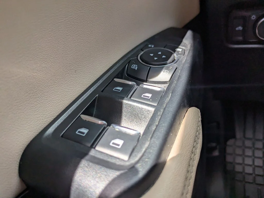 Used 2024 White Ford Lariat image 23