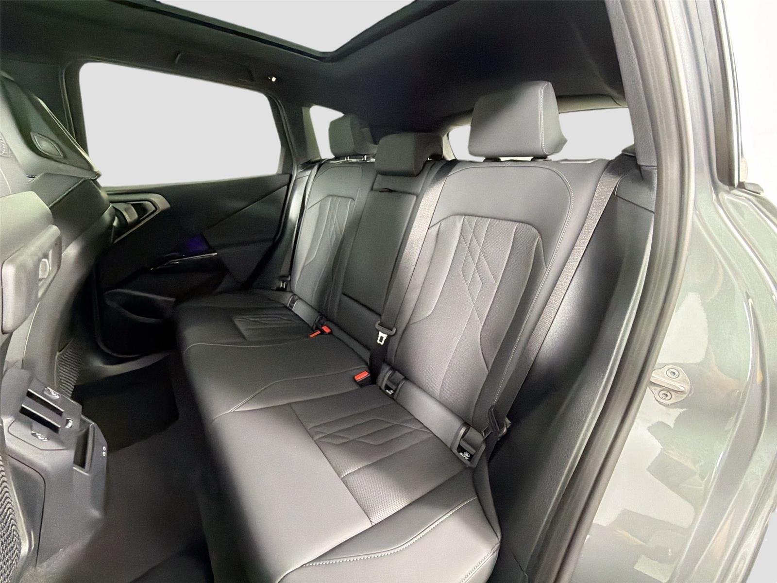 Used 2026 Skyscraper Grey Metallic BMW 30 xDrive image 23