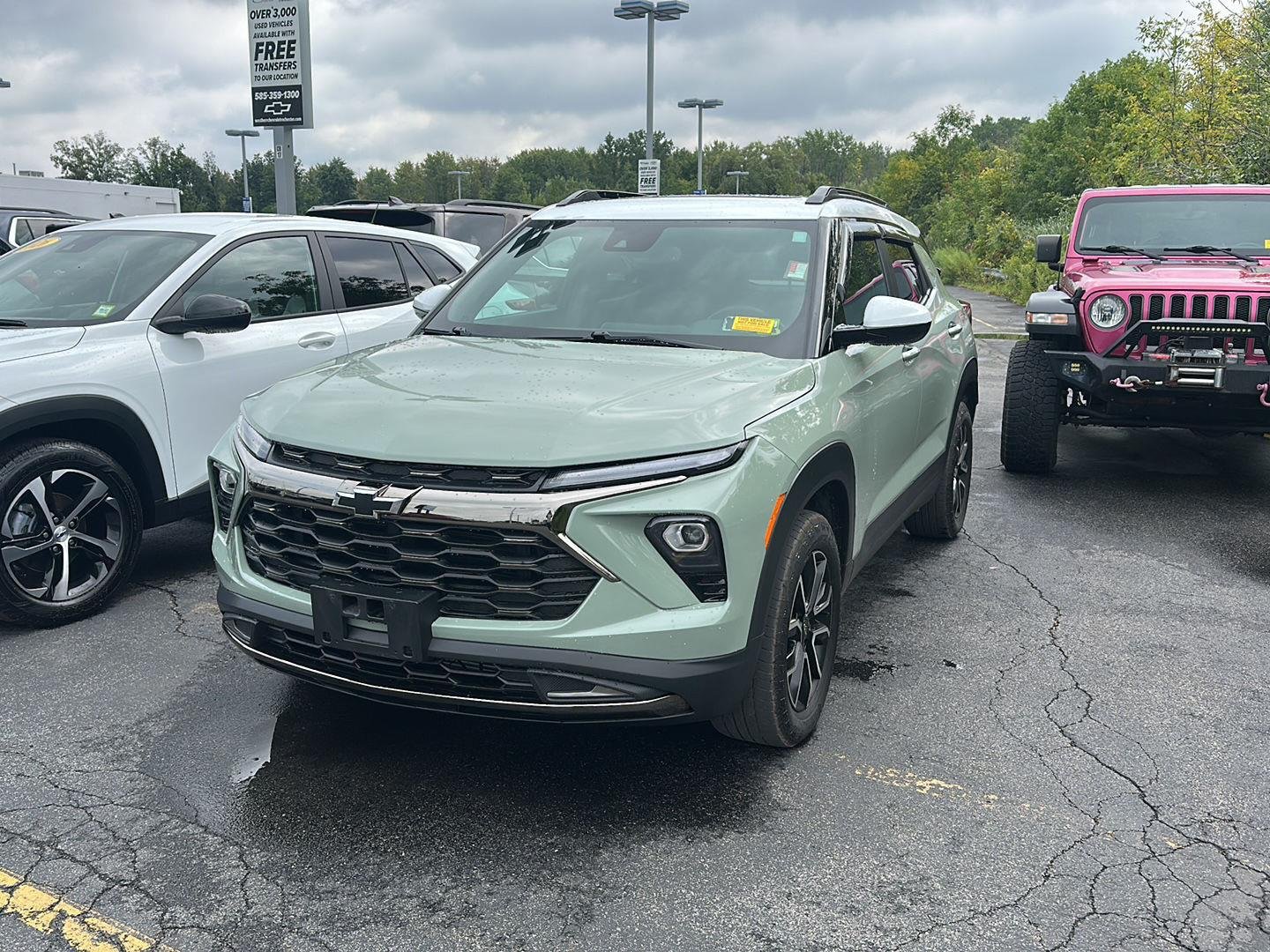 Used 2024 Cacti Green Chevrolet ACTIV image 5
