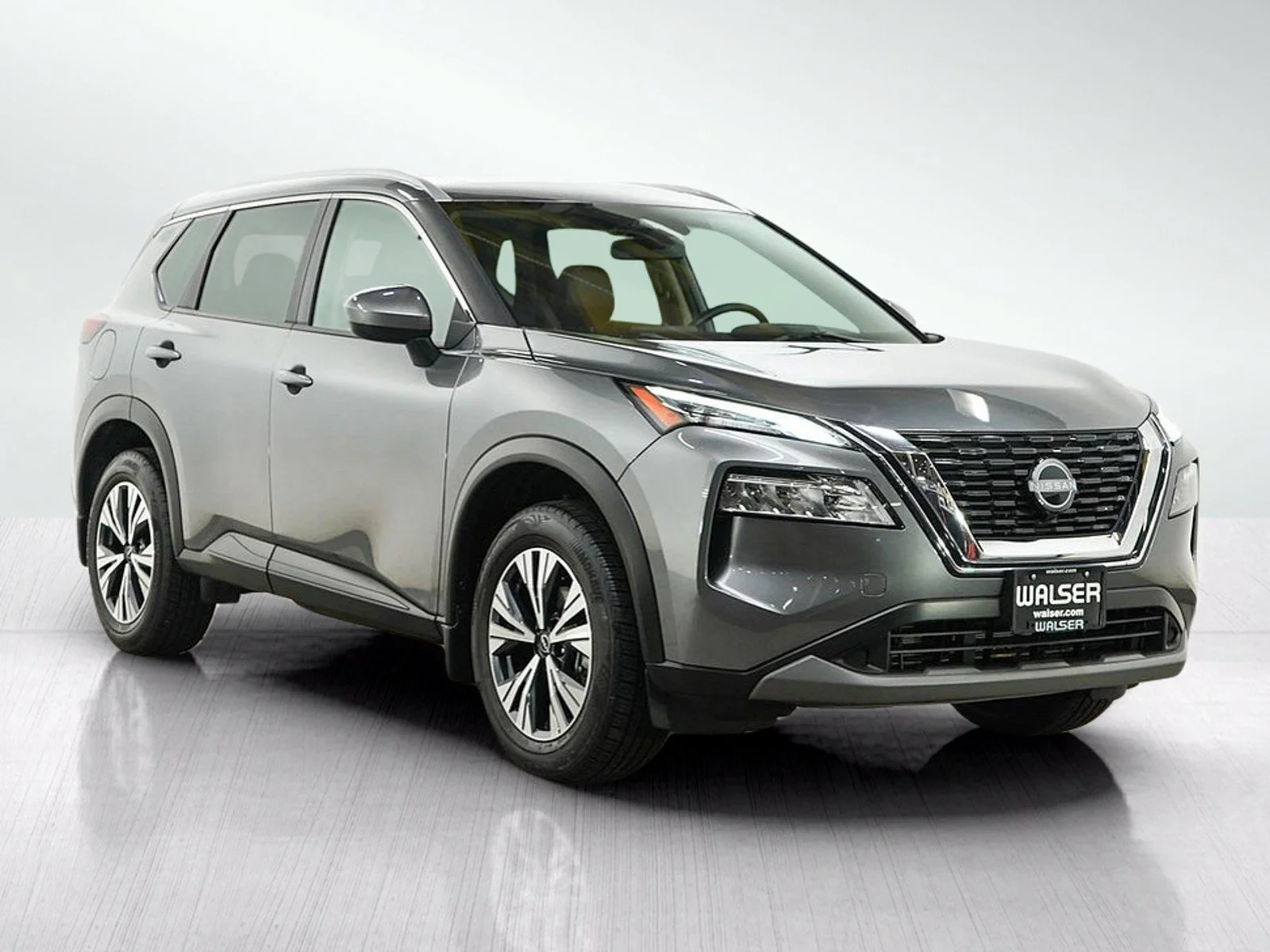 Used 2023 Gun Metallic Nissan SV image 7