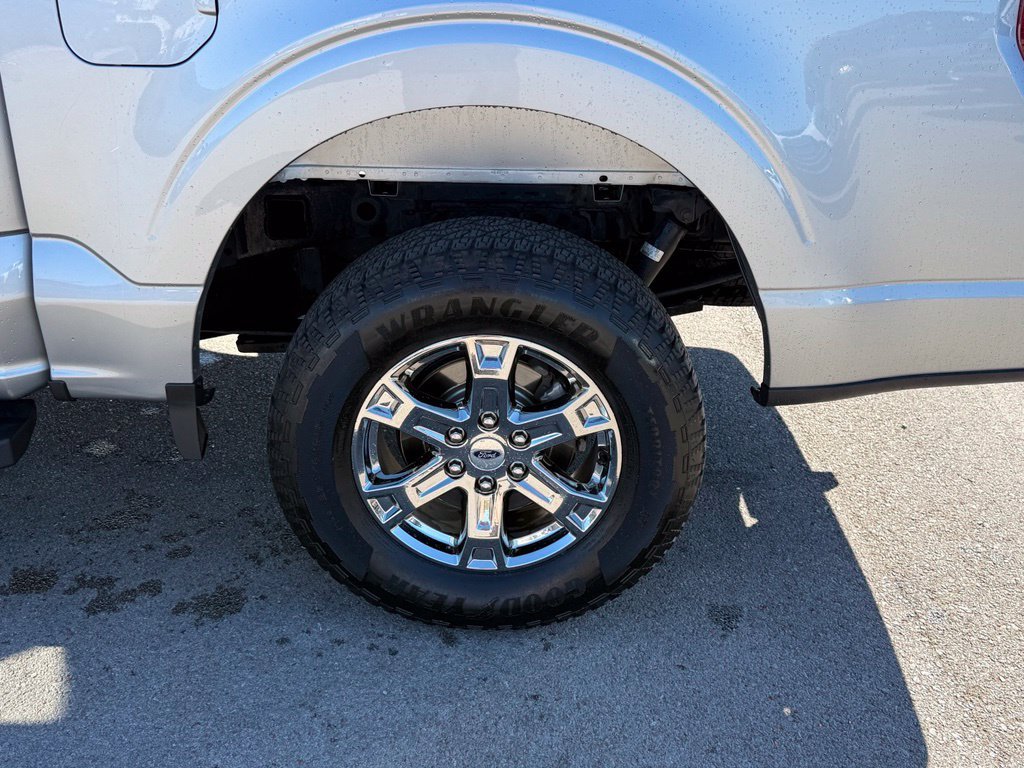 Used 2021 Silver Ford Lariat image 24