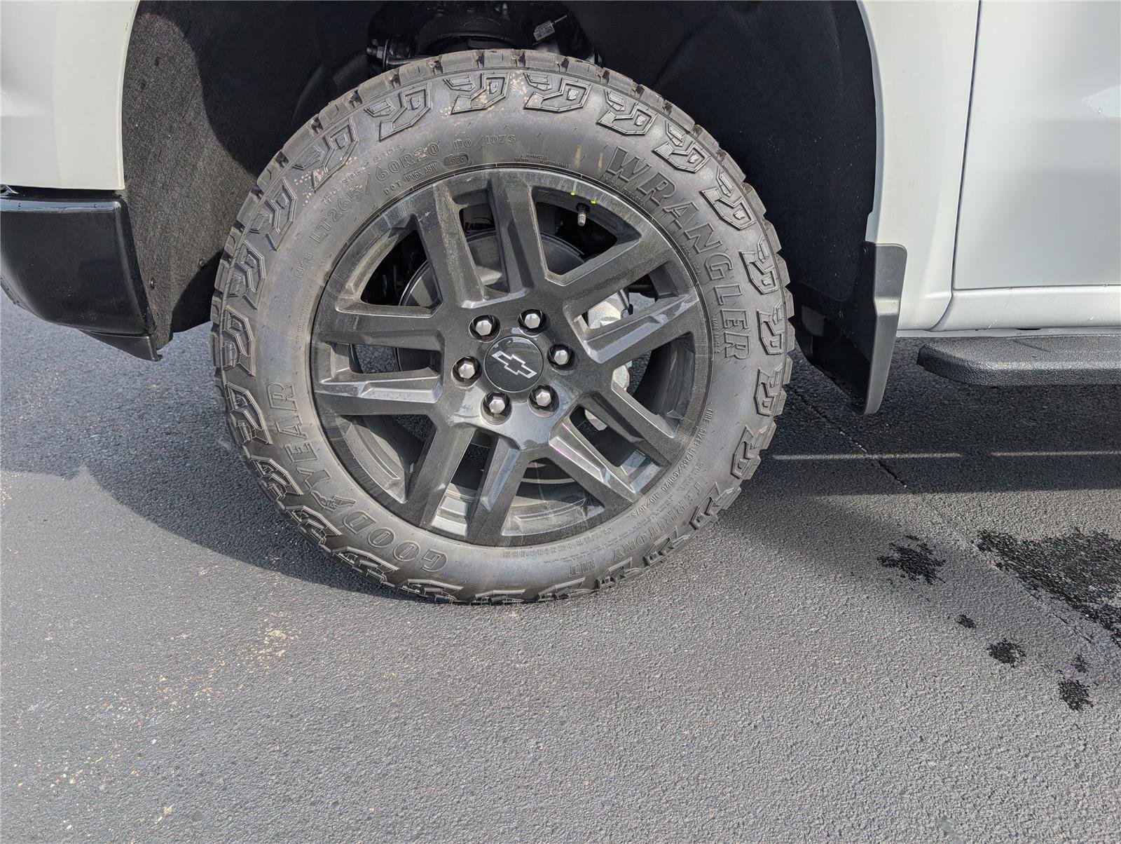 New 2026 Summit White Chevrolet LT Trail Boss image 15