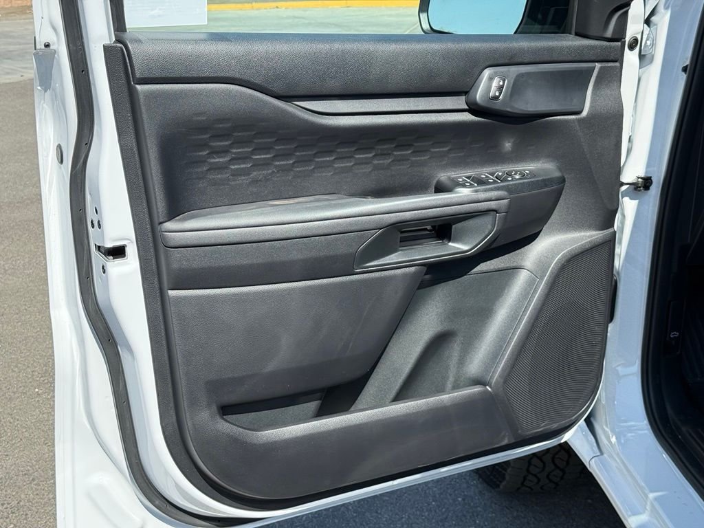 New 2026 Oxford White Ford XL image 13
