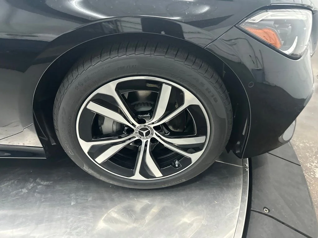 New 2027 Black Mercedes-Benz CLE 300 image 9