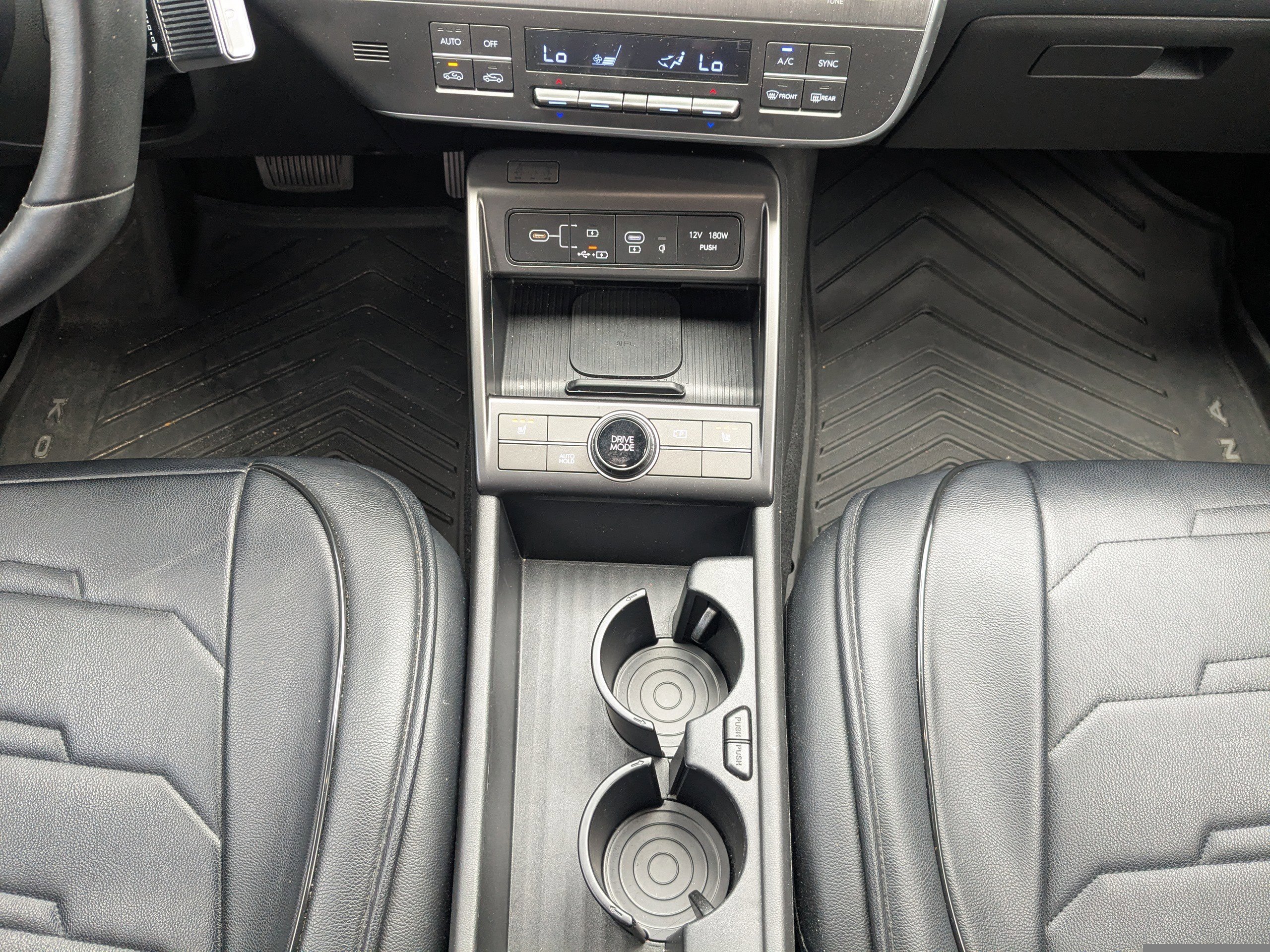 Used 2025 Abyss Black Pearl Hyundai SEL Convenience image 21