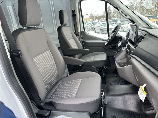 New 2026 Oxford White Ford Cargo Van image 54