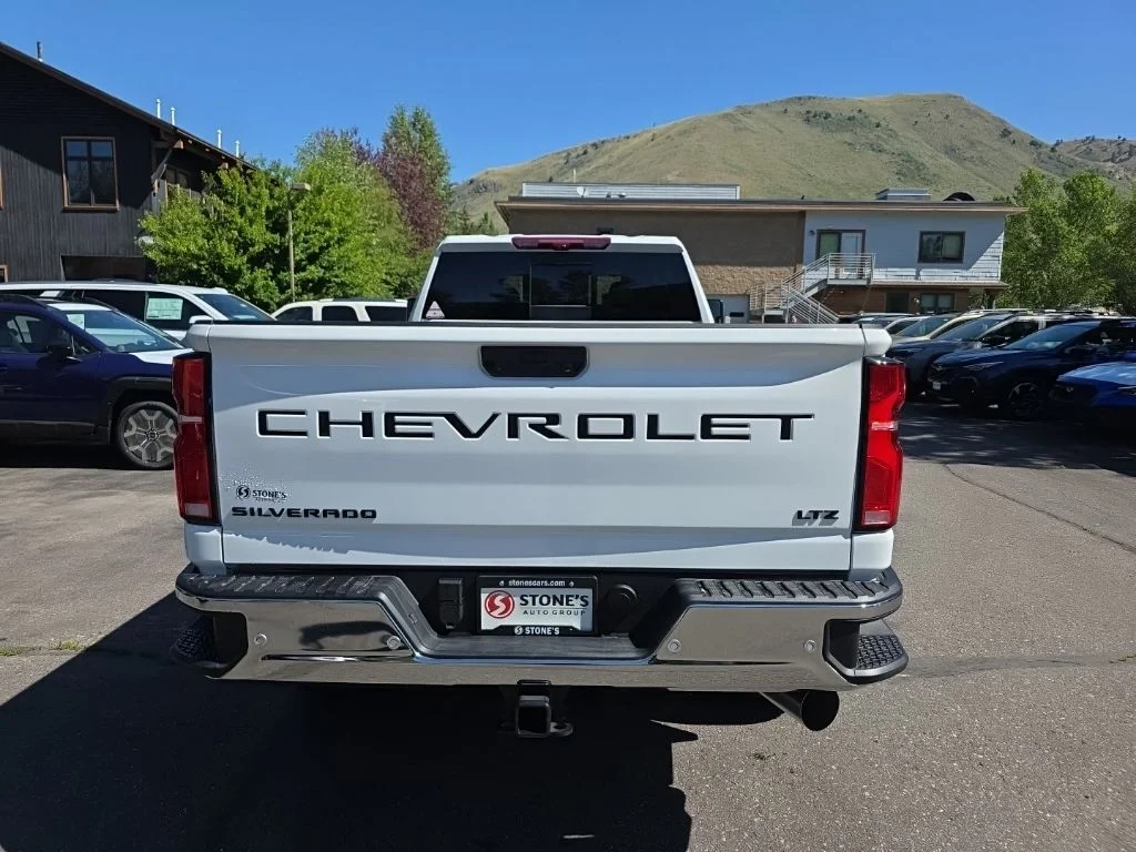 2026 Chevrolet Silverado 3500HD LTZ - Photo 6