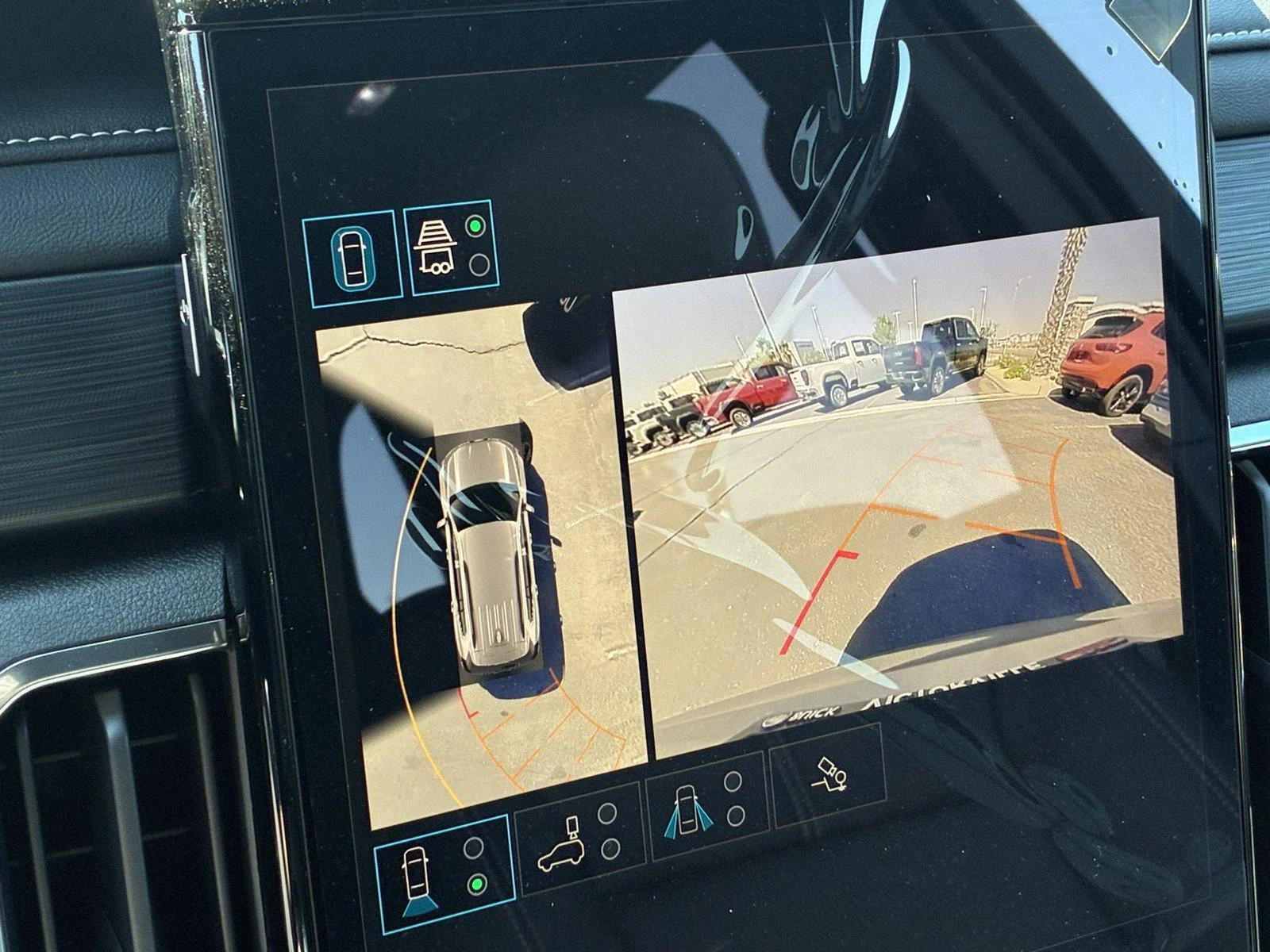 New 2026 Sterling Metallic GMC Elevation image 22