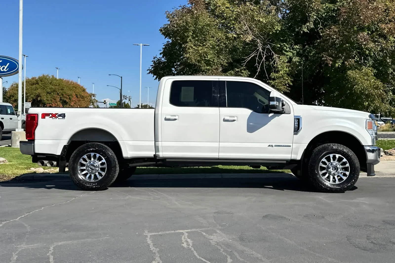 Certified Used 2022 Star White Metallic Tri-Coat Ford LARIAT image 8