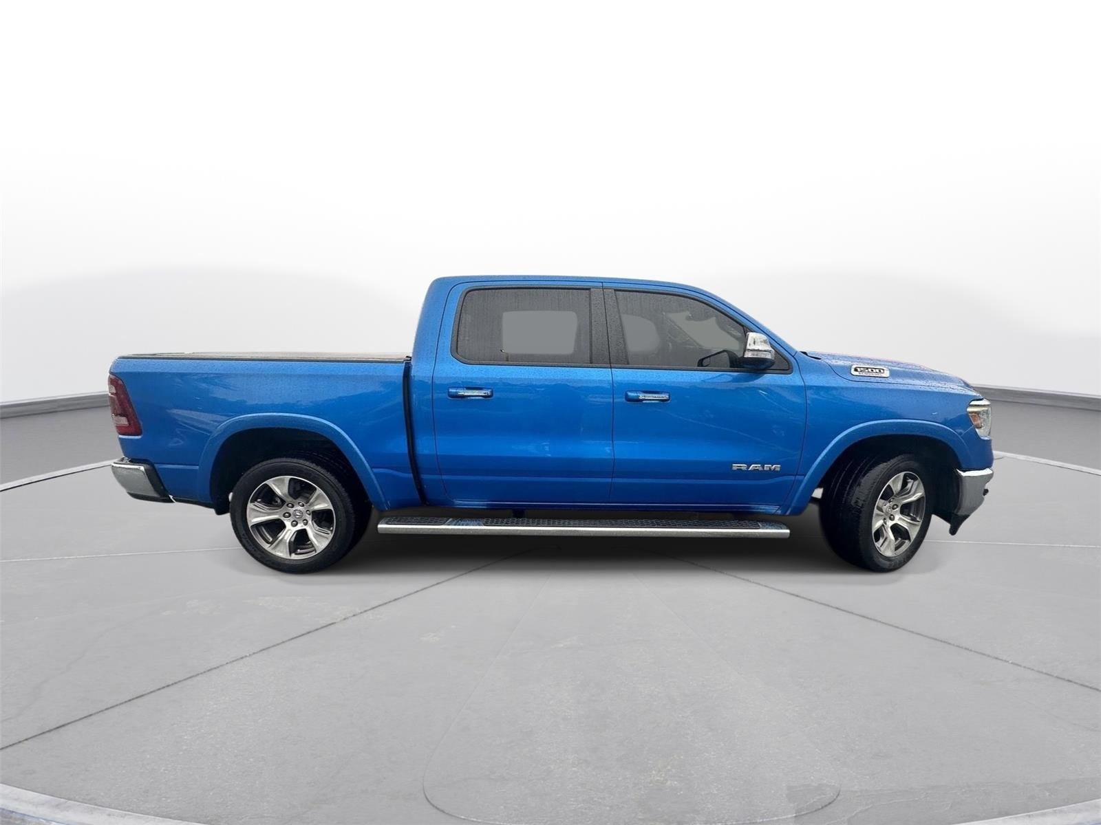 Used 2022 Hydro Blue Pearlcoat Ram Laramie image 5