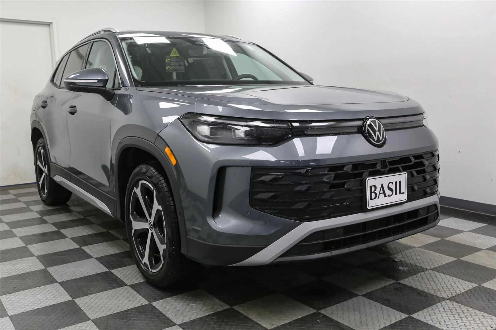 New 2026 Platinum Gray Metallic Volkswagen SE image 2