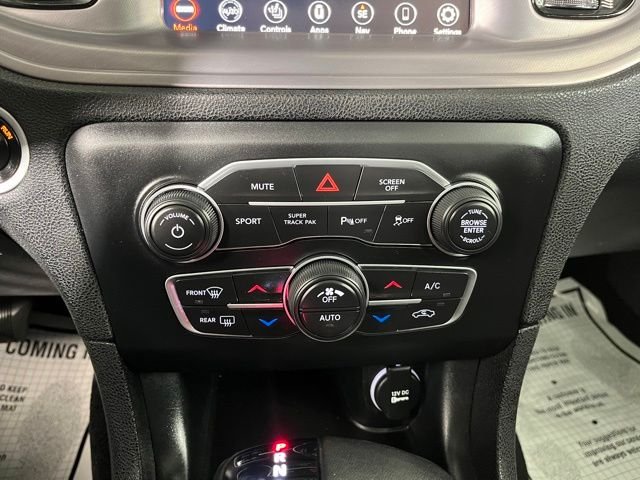Used 2023 Black Dodge SXT image 34