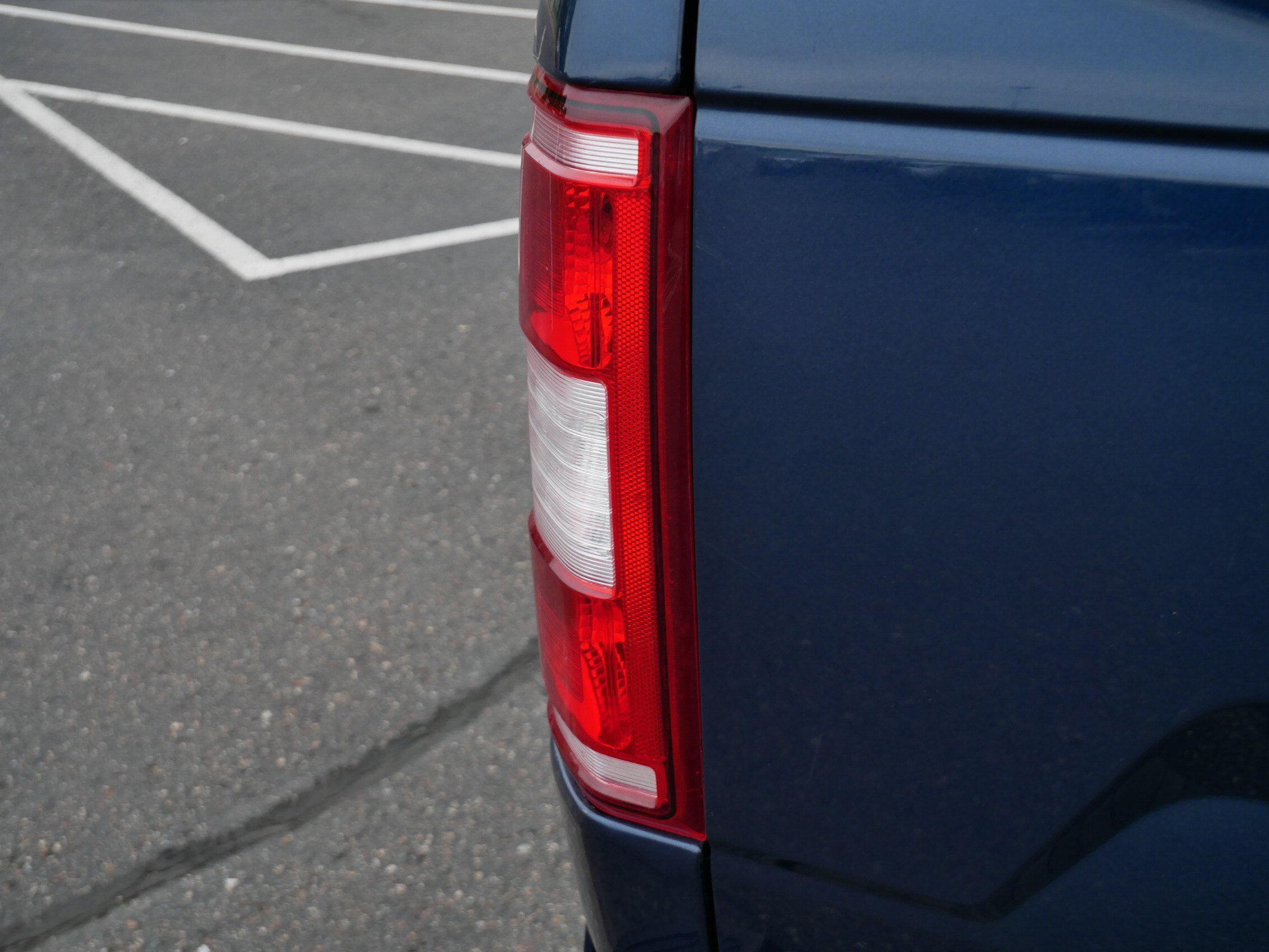 Used 2018 Blue Jeans Metallic Ford XLT image 17