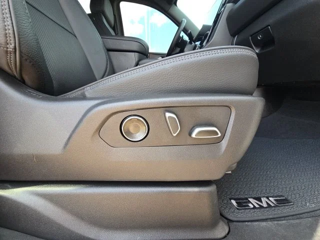 Used 2026 White GMC Denali image 22