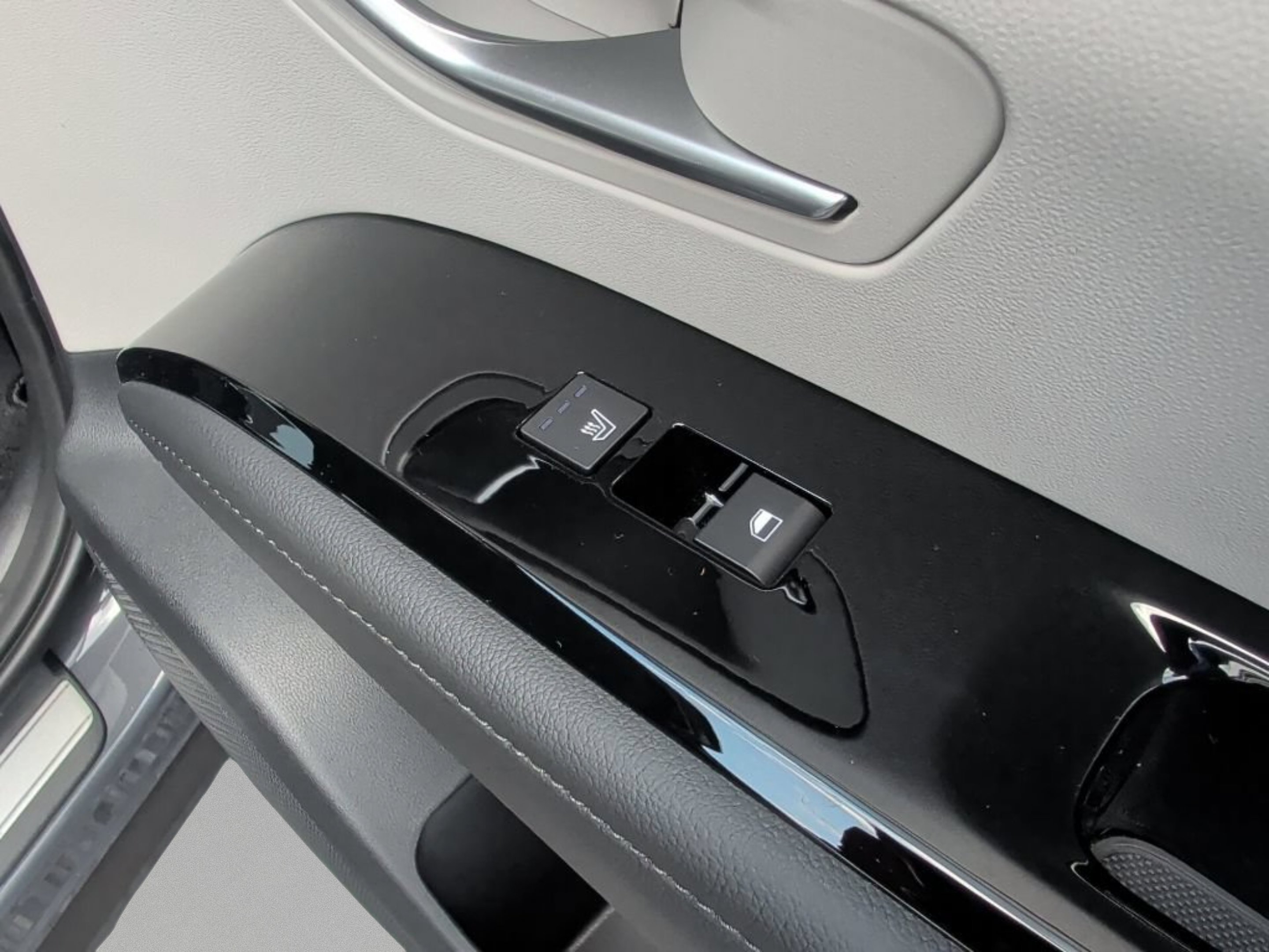 New 2026 Ecotronic Gray Hyundai Limited image 46