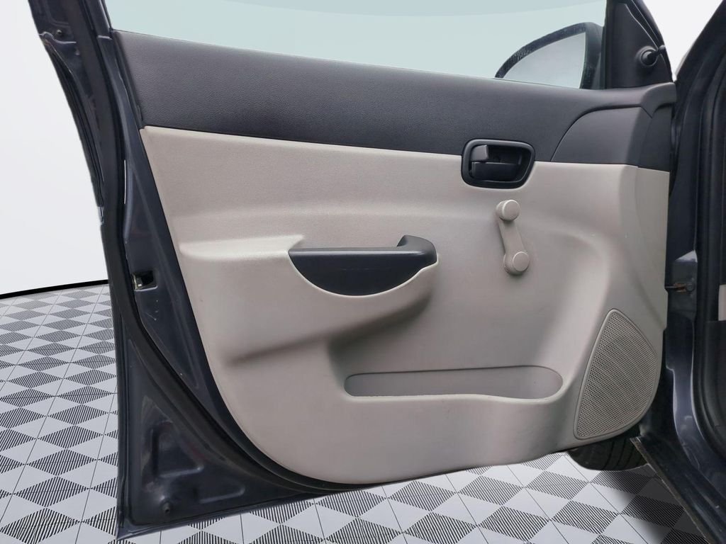2009 Hyundai Accent GLS - Photo 10