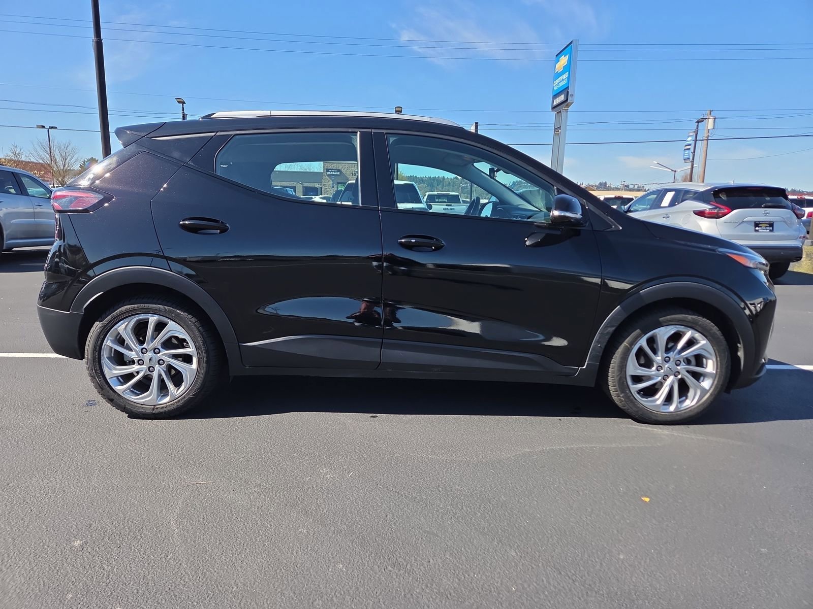 Used 2023 Chevrolet Bolt EUV LT with VIN 1G1FY6S09P4131927 for sale in Auburn, WA
