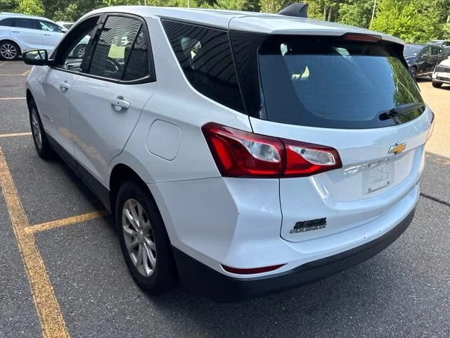 Used 2019 Summit White Chevrolet LS image 7