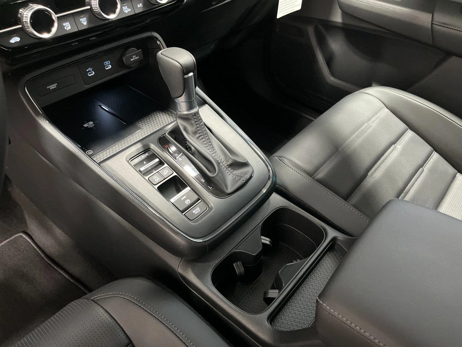 New 2026 Urban Gray Pearl Honda EX-L image 21