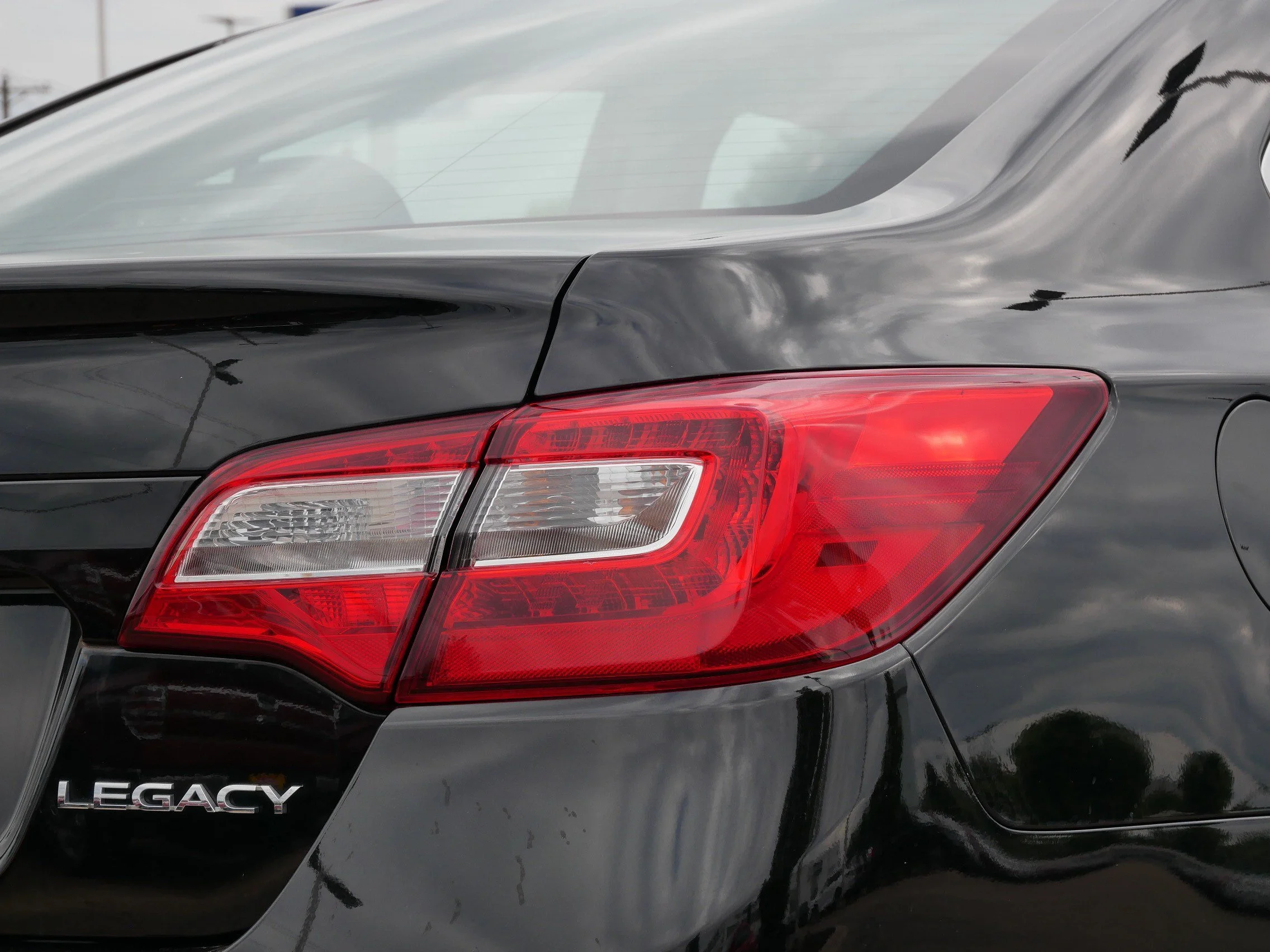 Used 2015 Crystal Black Silica Subaru 2.5i Limited image 17