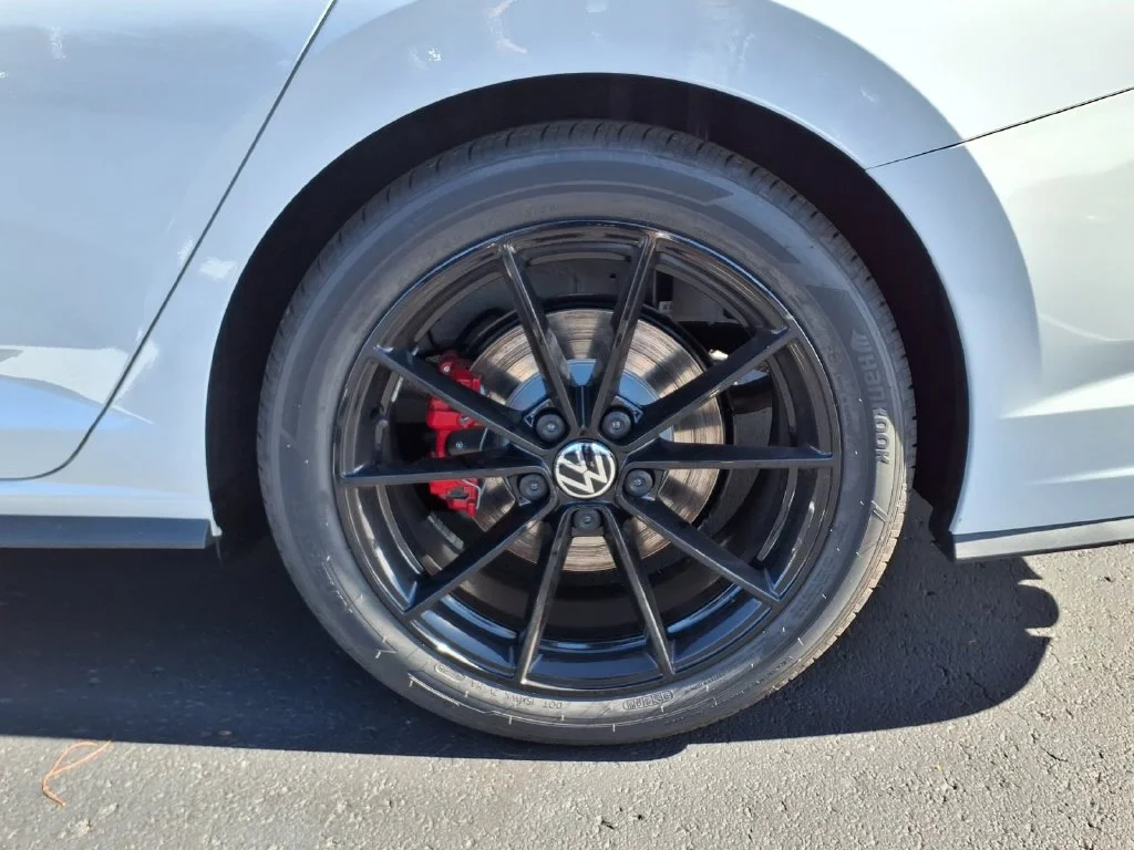 New 2027 Pure White Volkswagen 2.0T Autobahn image 8