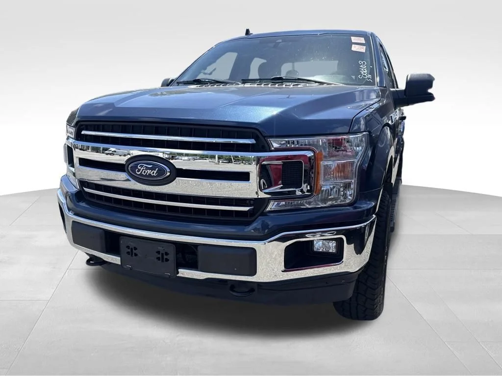 Used 2020  Ford XLT image 2
