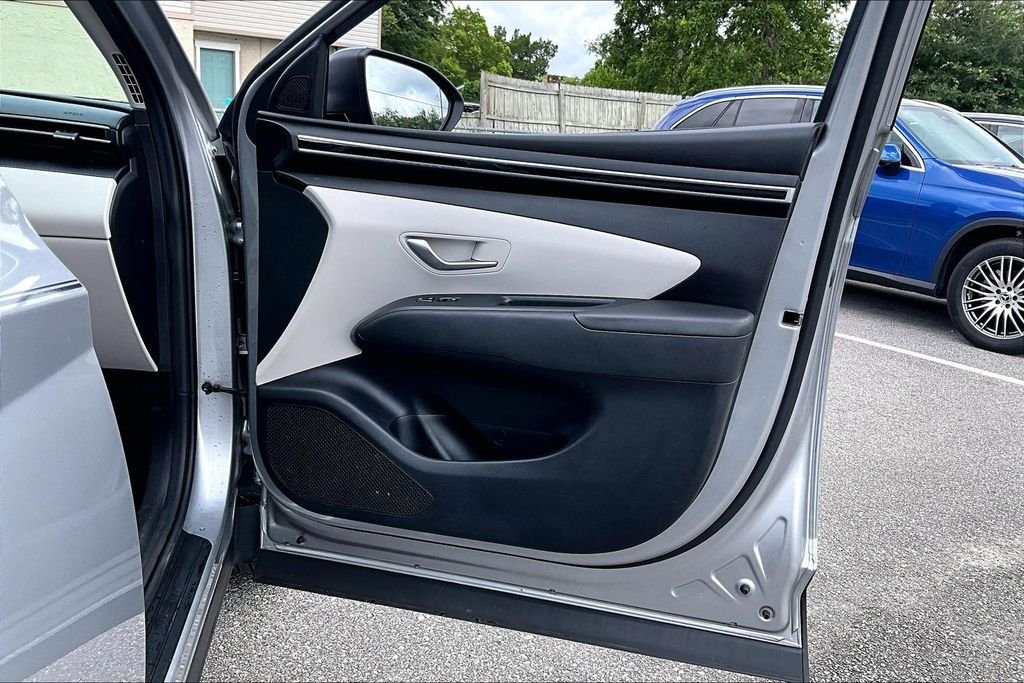 Used 2022 Silver Hyundai SEL image 28