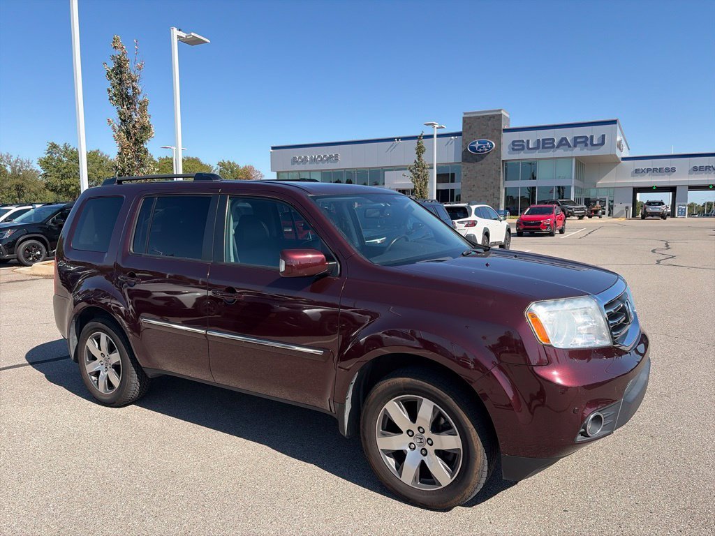 Used 2015  Honda Touring image 1