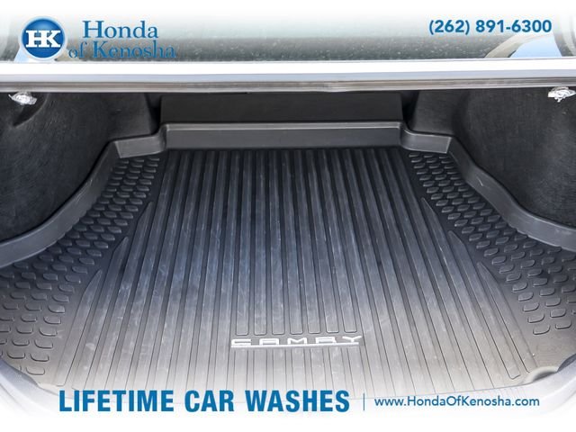 Used 2024 Ice Toyota SE image 23