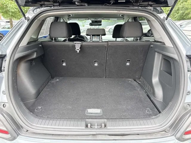 Used 2021 Silver Hyundai SEL image 29