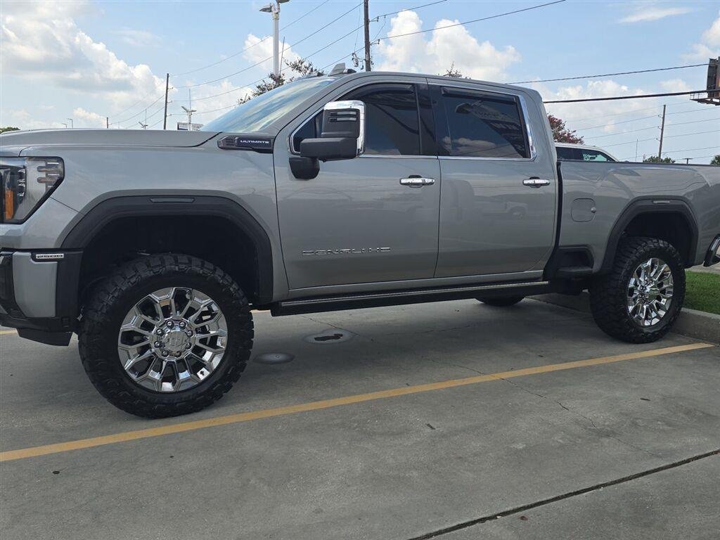 Used 2025 Sterling Metallic GMC Denali Ultimate image 5