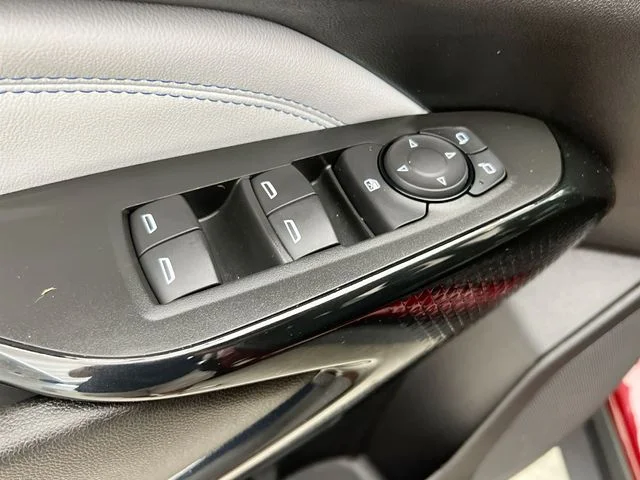 2025 Chevrolet Trax LT - Photo 22