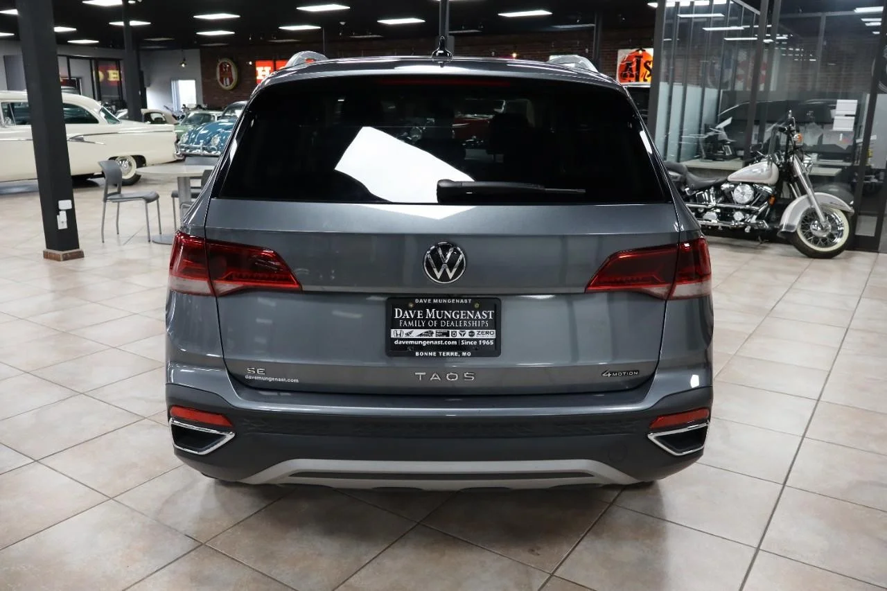 Used 2022 Platinum Gray Metallic Volkswagen 1.5T SE 4Motion image 4
