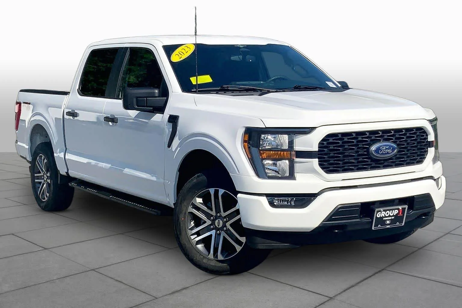 Certified Used 2023 Oxford White Ford XL image 3