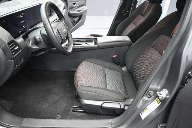 Used 2026 Gray Nissan SR image 28