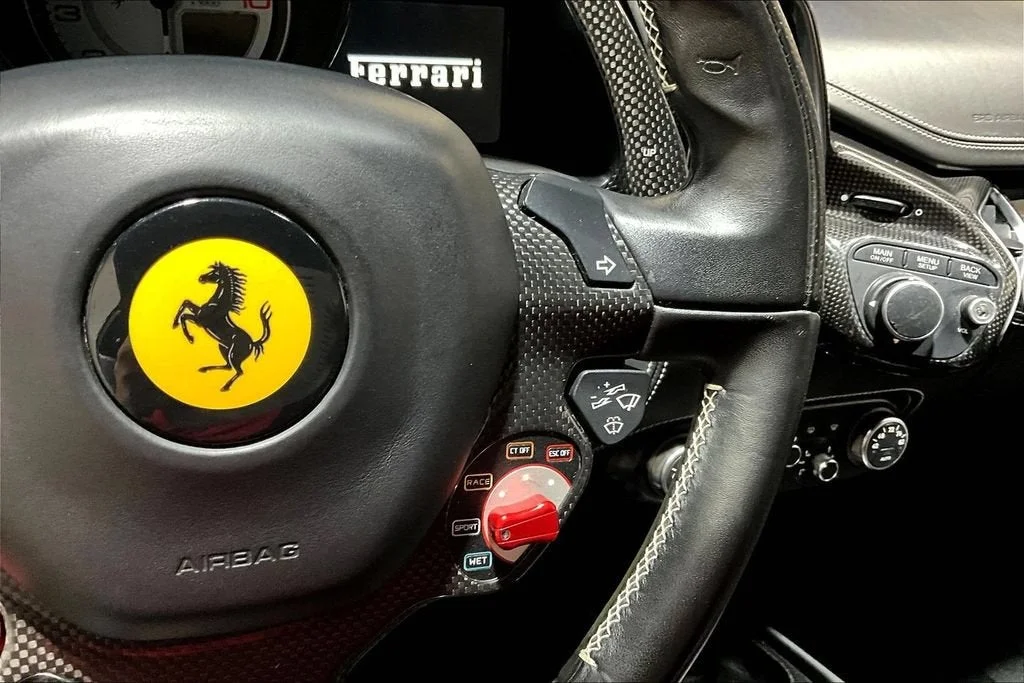 Used 2015 Grigio Silverstone Ferrari  image 12