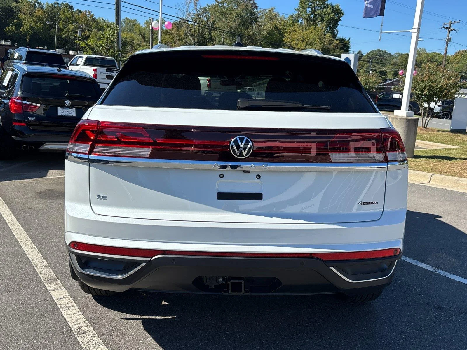 New 2026 Opal White Pearl Volkswagen 2.0T SE w/Technology image 4