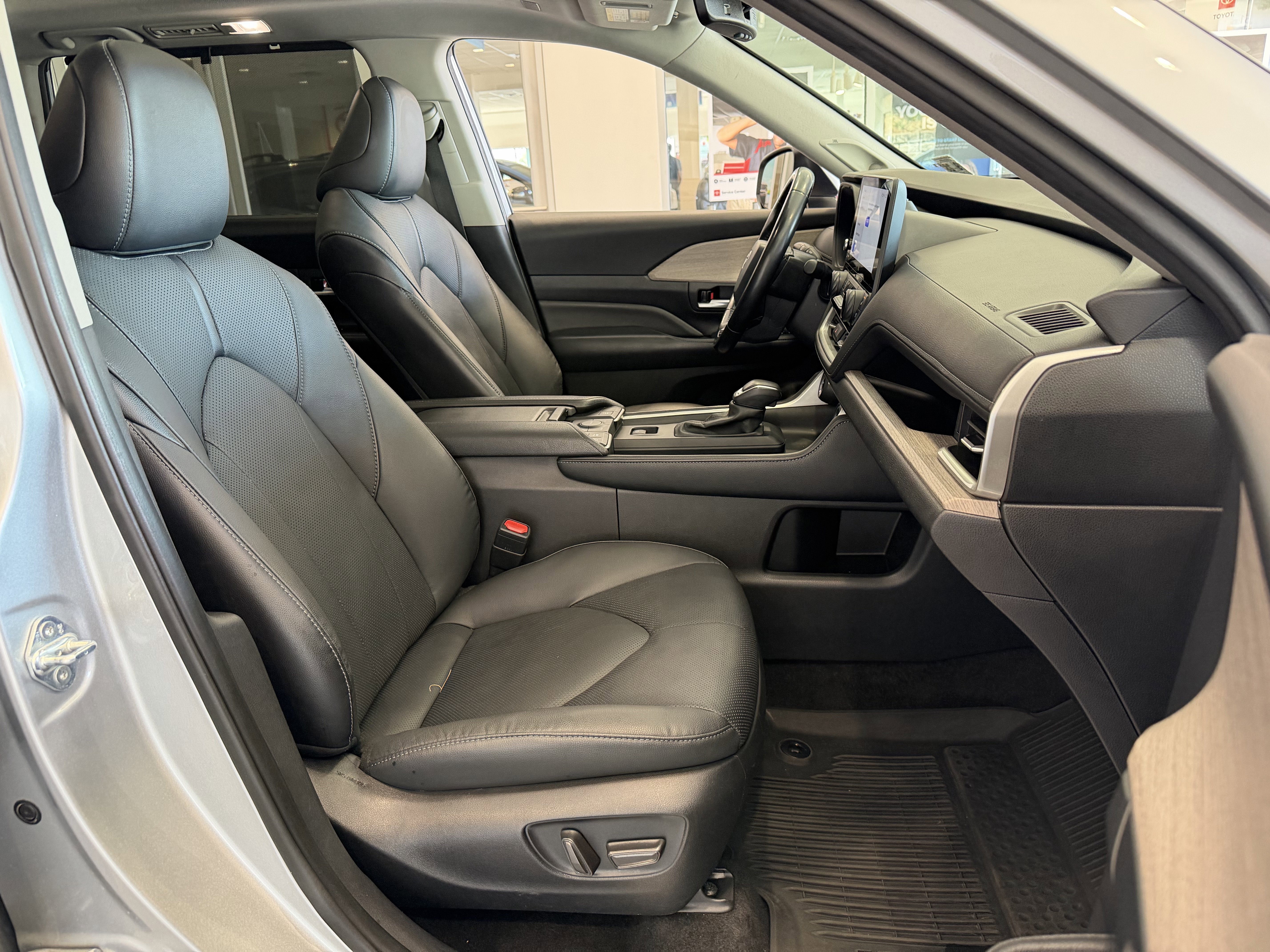 Certified Used 2024 Silver Toyota  image 39