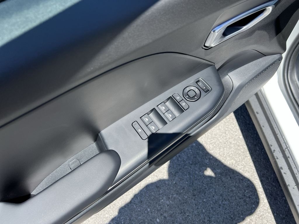 New 2026 White Kia LXS image 13