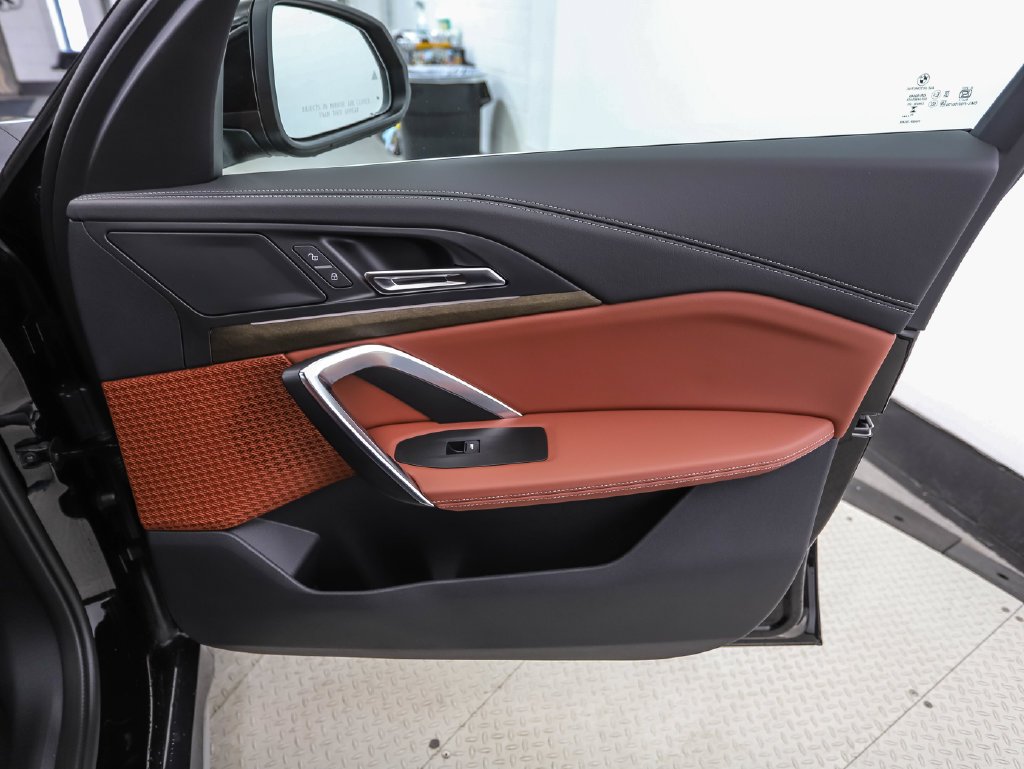 New 2027 Jet Black BMW xDrive28i image 29