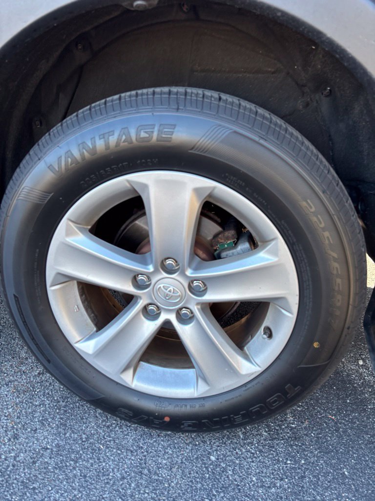 Used 2013 Blue Toyota XLE image 10