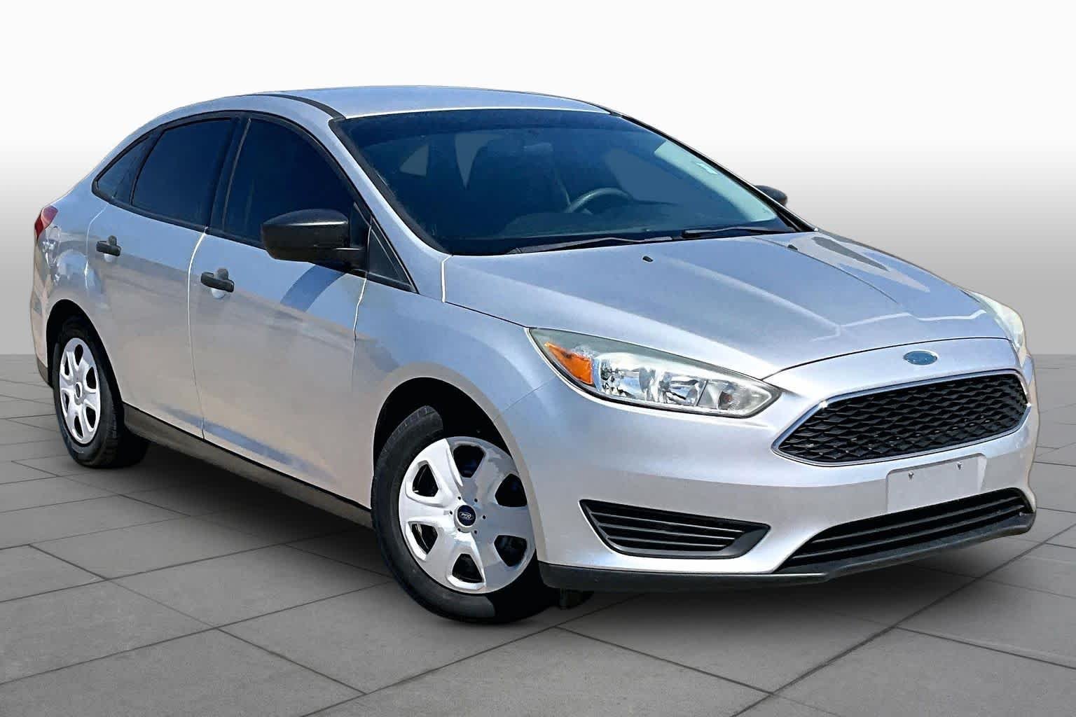 Used 2015 Ingot Silver Ford S image 3