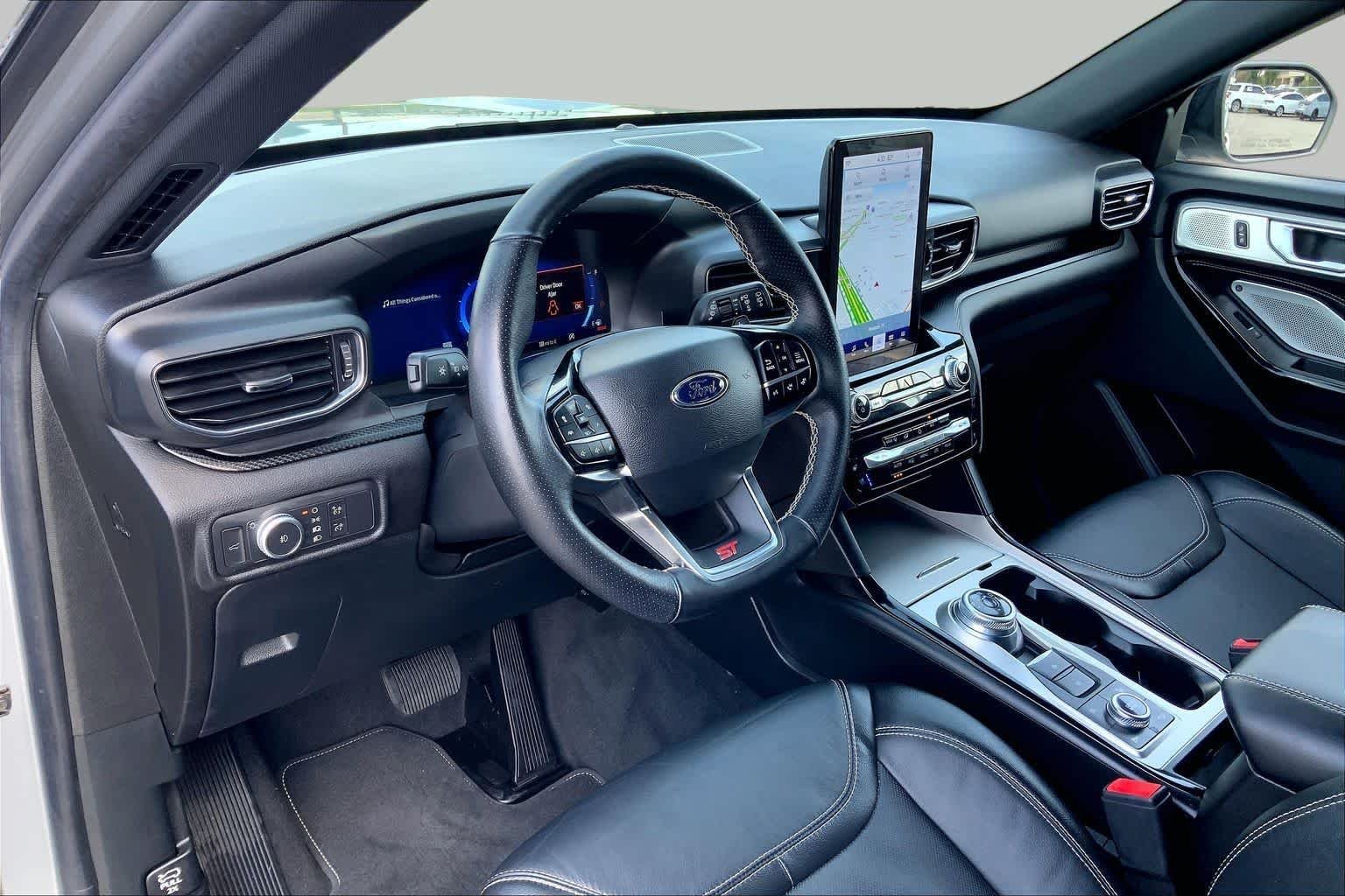 Used 2022 Iconic Silver Ford ST image 18