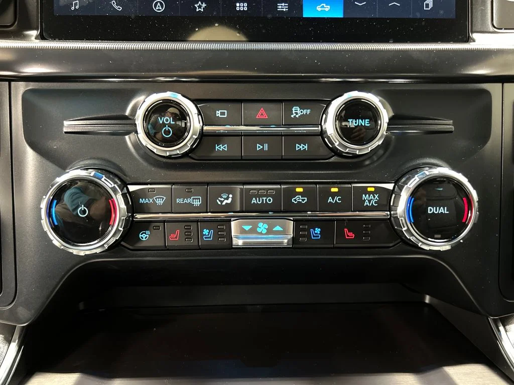 New 2026 Black Ford Platinum image 24