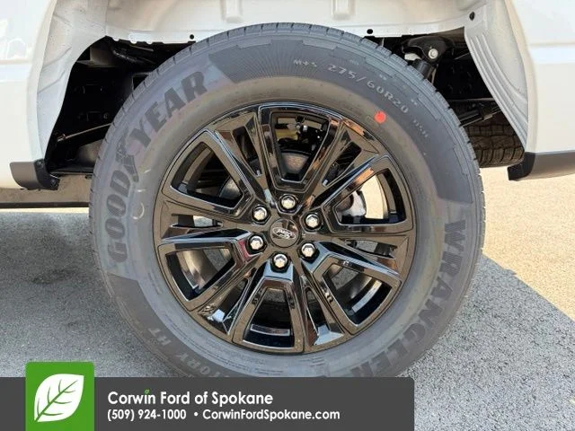 New 2026 Star White Metallic Tri-Coat Ford Platinum® image 8