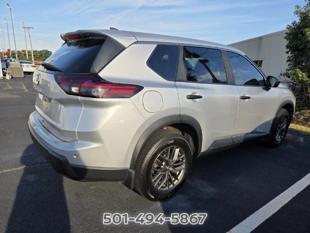 Used 2024 Silver Nissan S image 4