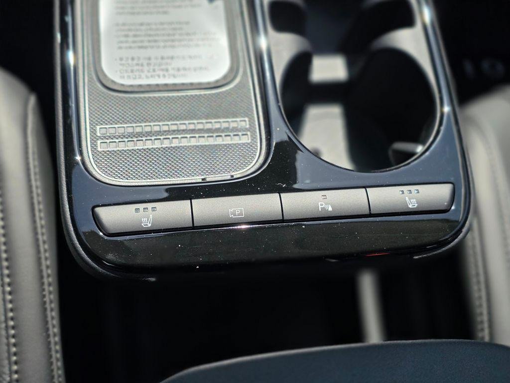 New 2026 Gray Hyundai SEL image 34