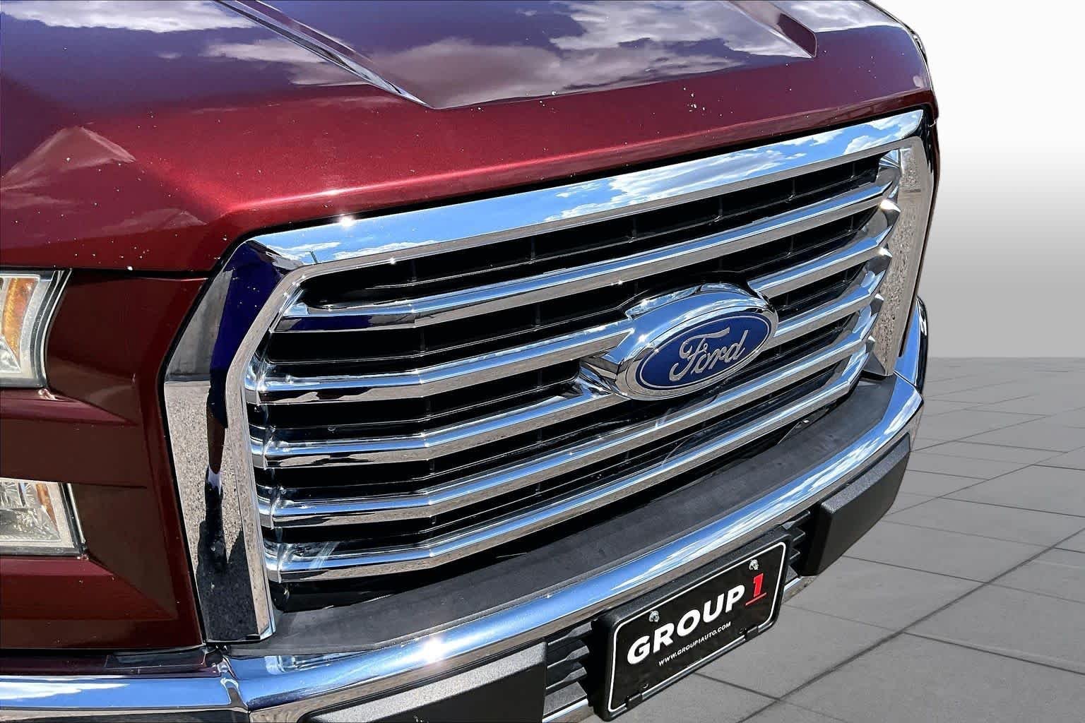 Used 2015 Bronze Fire Metallic Ford XLT image 32